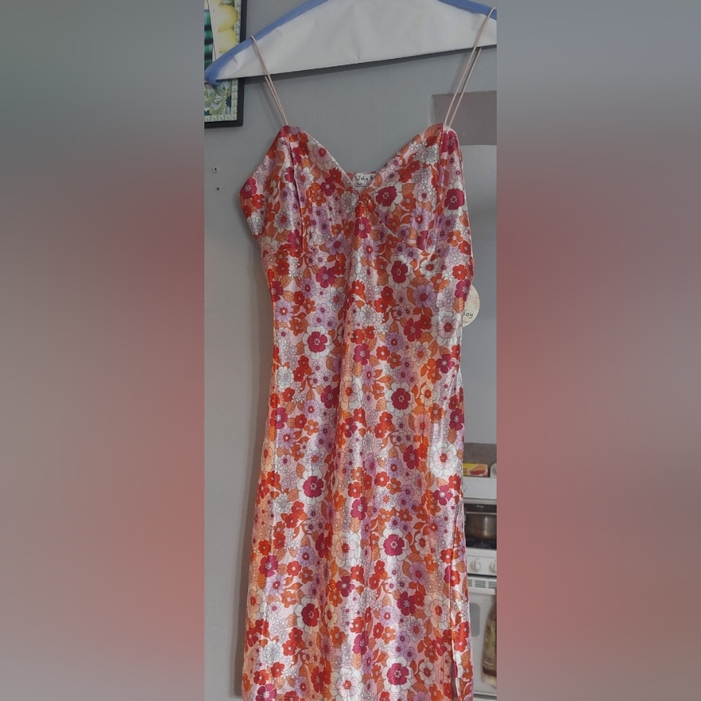NWT Jolie & Joy Floral Fitted Mini Dress Medium